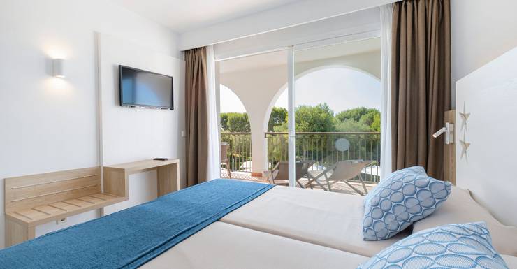 Superior apartment hotel cala d’or playa mallorca Superior apartment hotel cala d’or playa mallorca