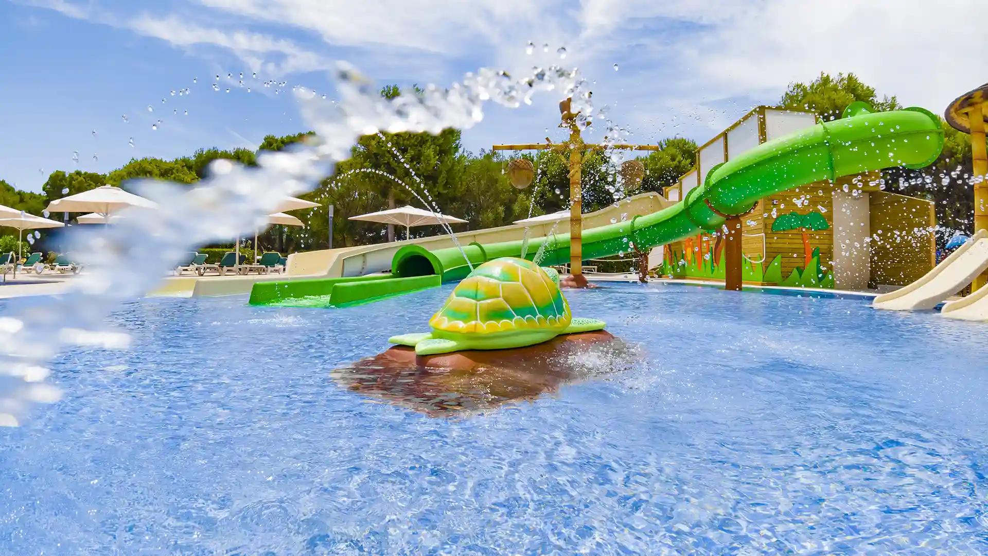 Fuente de la piscina infantil del Hotel Cala d'Or Playa
