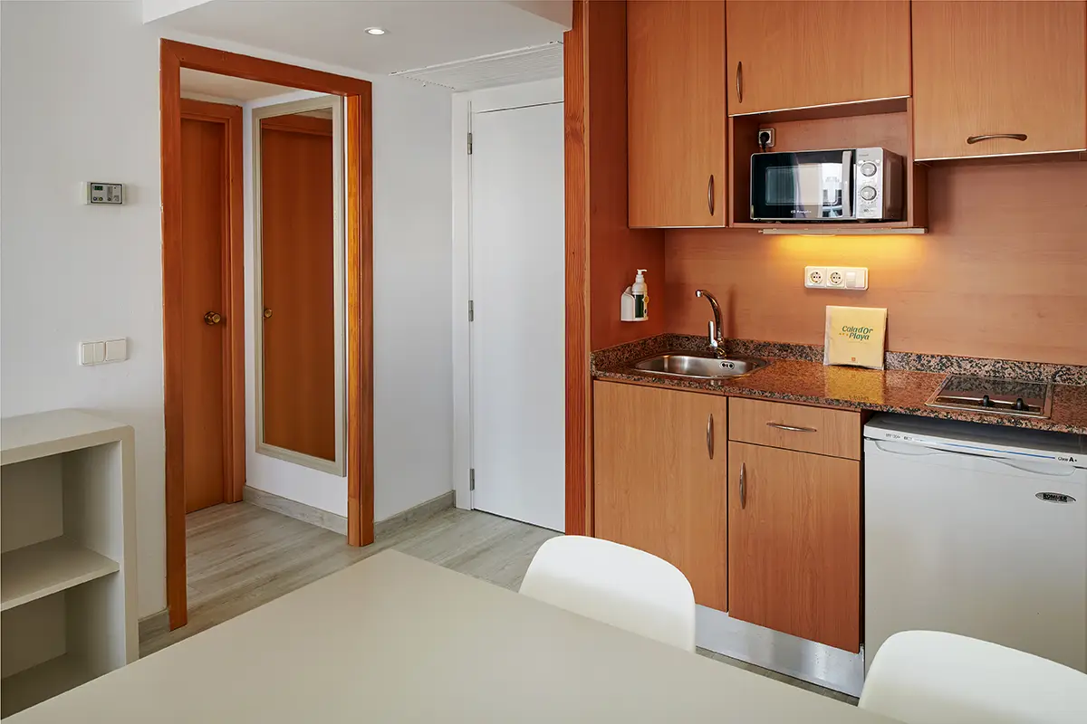 Cocina equipada en Hotel Cala d’Or Playa