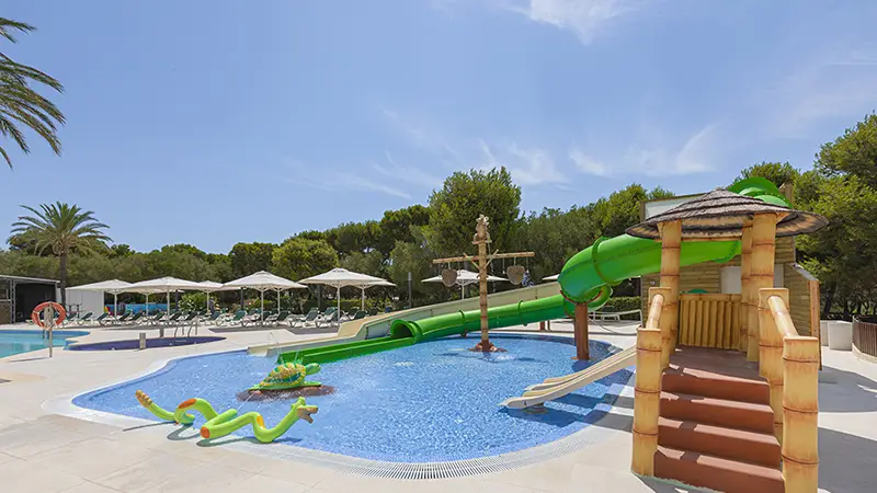 Piscina principal del Hotel Cala d'Or Playa